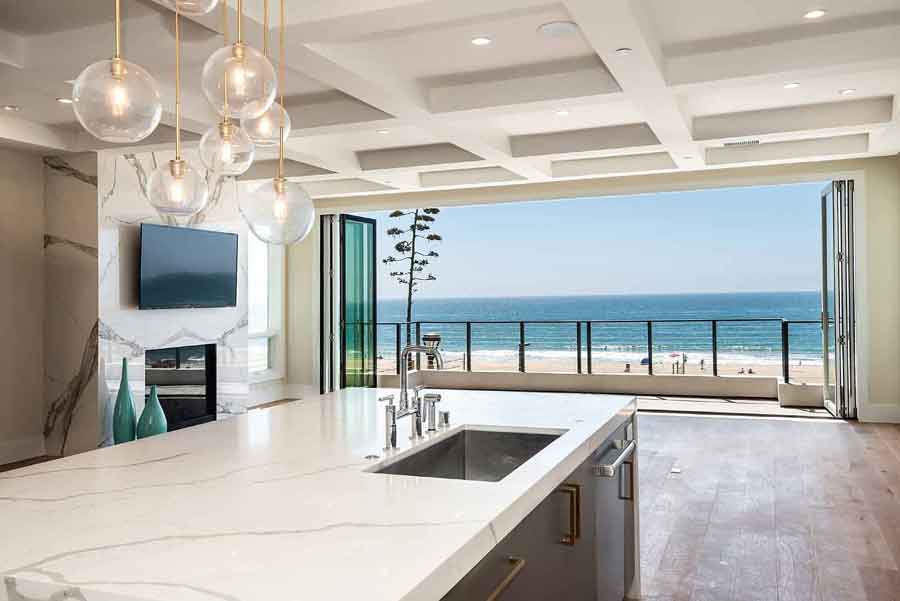 Manhattan Beach beachfront Strand homes for sale