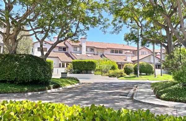 Santa Rosa Court in Manhattan Village